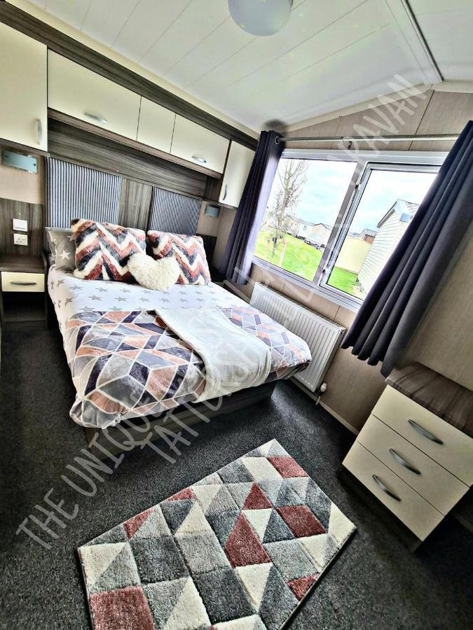 Tattershall Luxury Hot Tub Caravan Extérieur photo