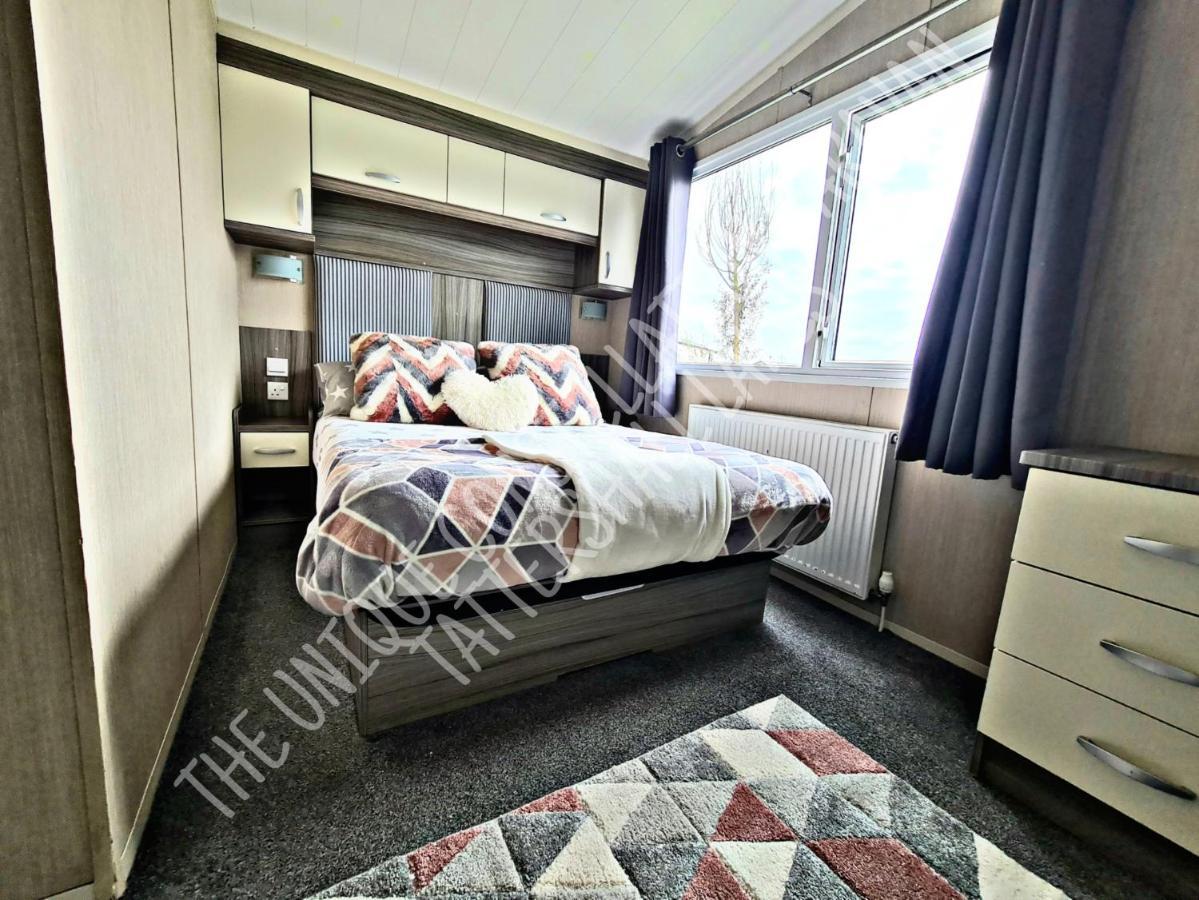 Tattershall Luxury Hot Tub Caravan Extérieur photo